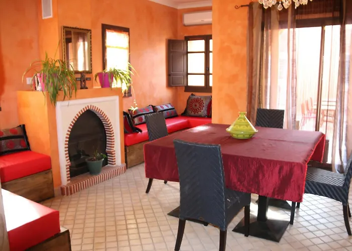 Erfou, 7 Au Village Naturiste Couple Only Riad